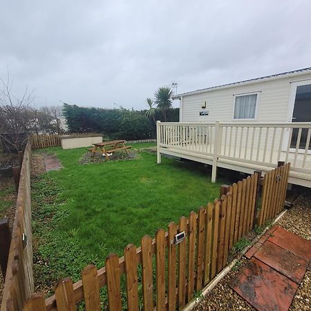 A22 Unity Beach Holiday Resort Unity Brean Sleeps 8 People 3 Bedrooms 1 Pet Stays Free Berrow Kültér fotó