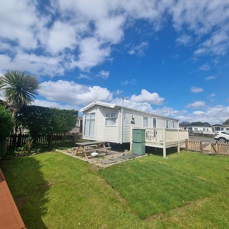 A22 Unity Beach Holiday Resort Unity Brean Sleeps 8 People 3 Bedrooms 1 Pet Stays Free Berrow Kültér fotó