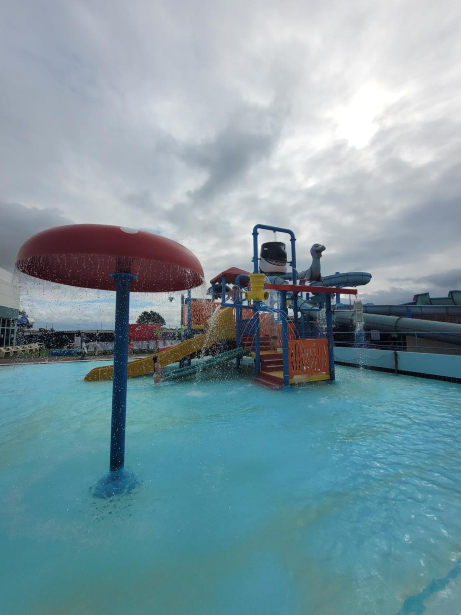 A22 Unity Beach Holiday Resort Unity Brean Sleeps 8 People 3 Bedrooms 1 Pet Stays Free Berrow Kültér fotó