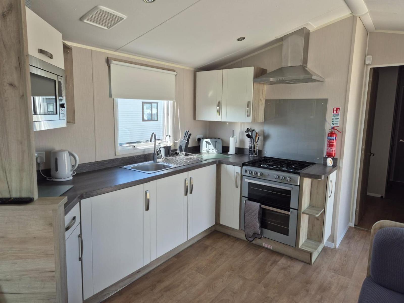 A22 Unity Beach Holiday Resort Unity Brean Sleeps 8 People 3 Bedrooms 1 Pet Stays Free Berrow Kültér fotó
